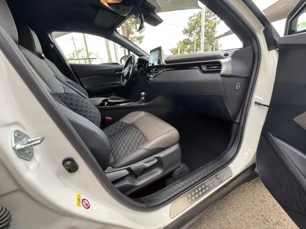 Toyota C-HR 2020 - 24400 EUR, 57145 km - AUTO.MOTO.pt - 57145km - foto 39 de 40