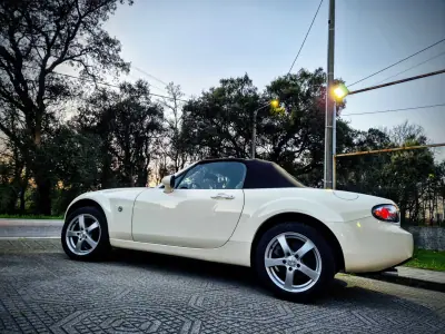 Mazda MX-5 2009 - 14250 EUR, 174000 km - foto 6 de 27