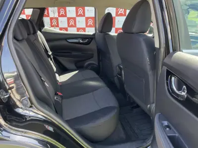 Nissan Qashqai 2015 - 13990 EUR, 144375 km - AUTO.MOTO.pt - 144375km - foto 17 de 18