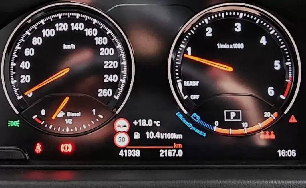 BMW X2 2019 - 28999 EUR, 86000 km - 86000km - foto 12 de 39