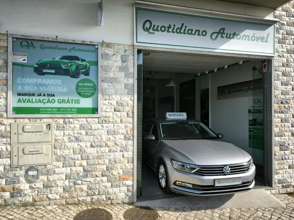 Volkswagen Passat 2019 - 19950 EUR, 155079 km - AUTO.MOTO.pt - 155079km - foto 9 de 60