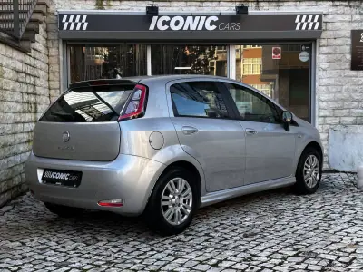 Fiat Punto 2014 - 6490 EUR, 145800 km - AUTO.MOTO.pt - 145800km - foto 4 de 21