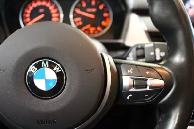 BMW 218 Active Tourer 2015 - 18250 EUR, 66000 km - AUTO.MOTO.pt - 66000km - foto 22 de 30