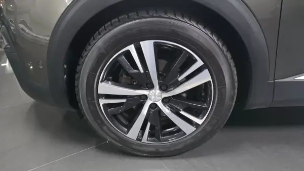 Peugeot 3008 2017 - 14990 EUR, 91000 km - AUTO.MOTO.pt - 91000km - foto 37 de 48
