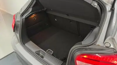 Mercedes-Benz A 180 2014 - 13990 EUR, 259250 km - AUTO.MOTO.pt - 259250km - foto 19 de 29