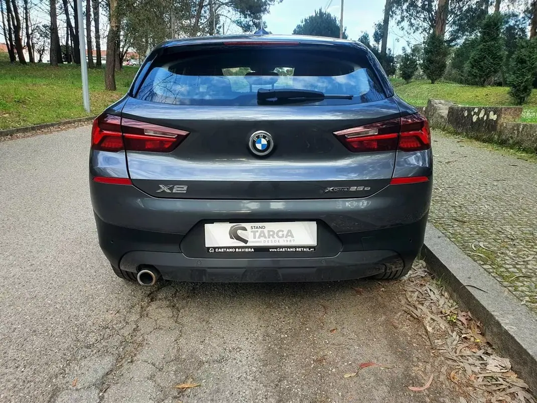 BMW X2 2021 - 22990 EUR, 100000 km - AUTO.MOTO.pt - 100000km - foto 10 de 21