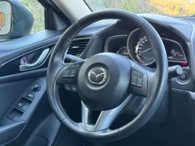 Mazda 3 2015 - 11950 EUR, 50000 km - 50000km - foto 12 de 20