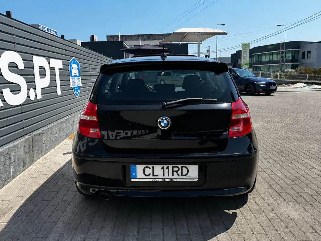 BMW 116 2009 - 10950 EUR, 253000 km - 253000km - foto 6 de 13