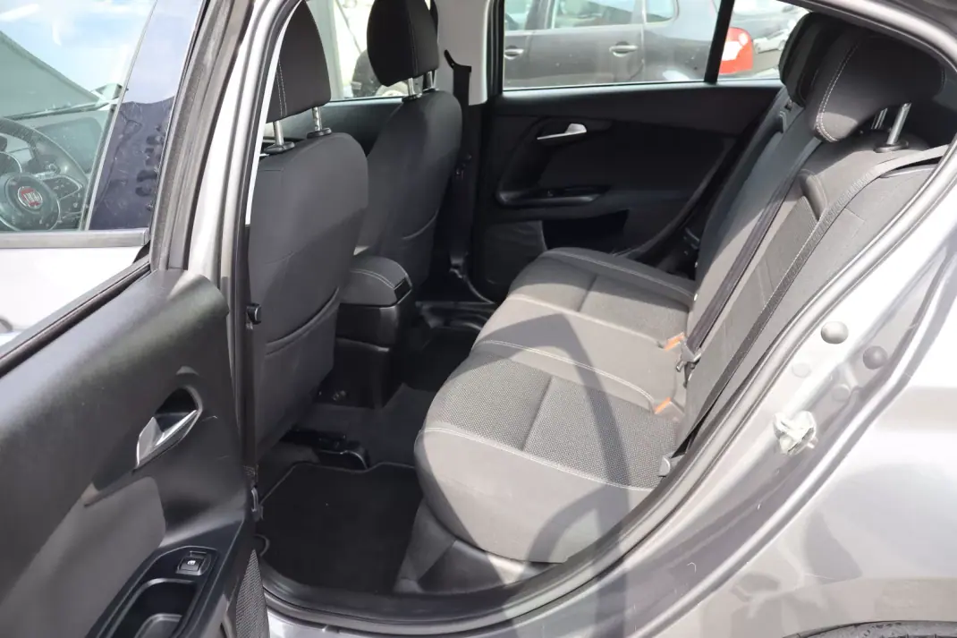 Fiat Tipo 2021 - 11900 EUR, 116480 km - AUTO.MOTO.pt - 116480km - foto 17 de 30