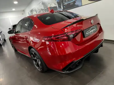 Alfa Romeo Giulia 2018 - 62500 EUR, 53000 km - AUTO.MOTO.pt - 53000km - foto 26 de 60