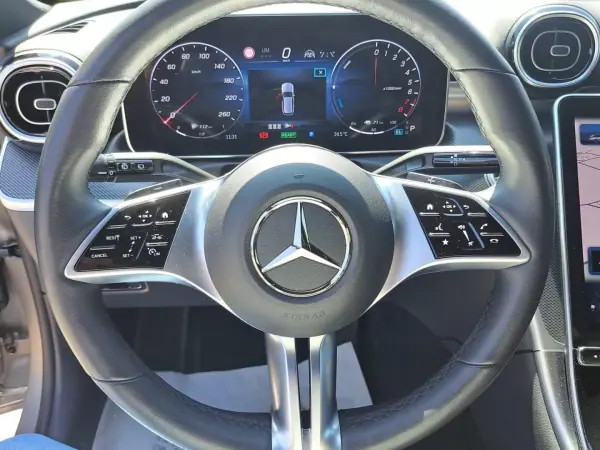 Mercedes-Benz C 300e 2022 - 39990 EUR, 59000 km - AUTO.MOTO.pt - 59000km - foto 28 de 47