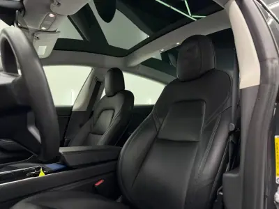Tesla Model 3 2020 - 21750 EUR, 164000 km - AUTO.MOTO.pt - 164000km - foto 21 de 22