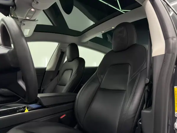 Tesla Model 3 2020 - 21750 EUR, 164000 km - AUTO.MOTO.pt - 164000km - foto 21 de 22