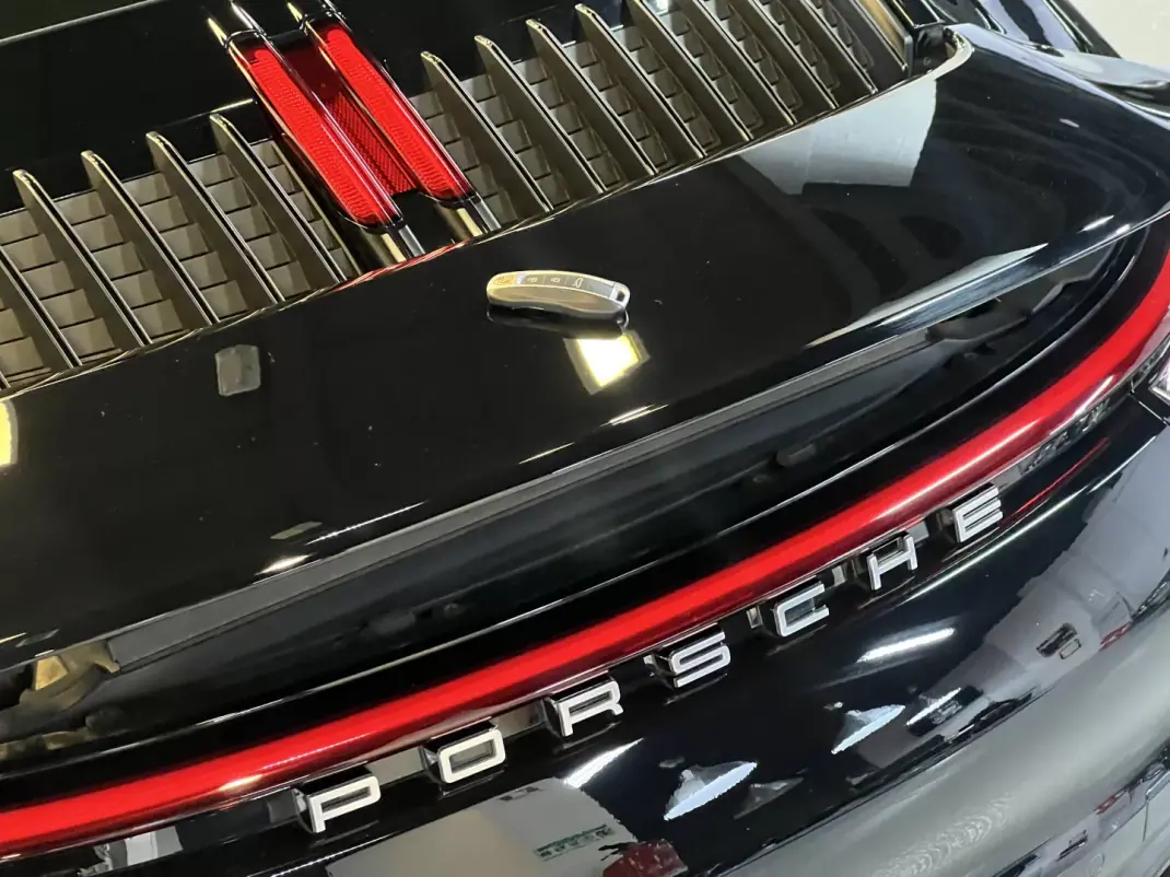 Porsche 992 2019 - 139990 EUR, 90000 km - AUTO.MOTO.pt - 90000km - foto 42 de 56