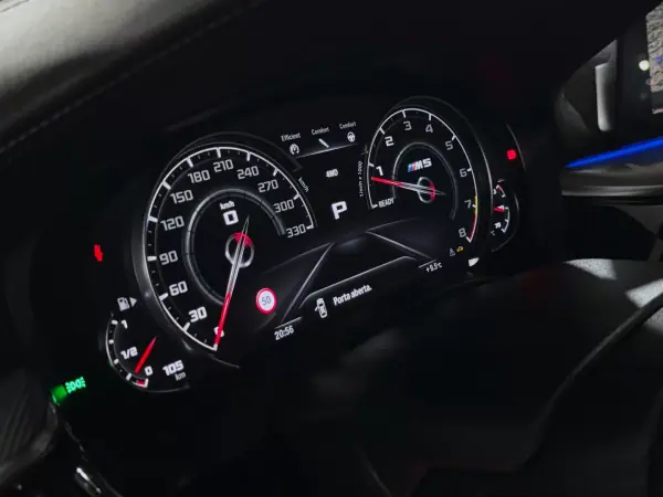BMW M5 2019 - 98990 EUR, 87942 km - AUTO.MOTO.pt - 87942km - foto 12 de 41
