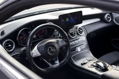 Mercedes-Benz C 220 2015 - 27900 EUR, 187660 km - 187660km - foto 21 de 41