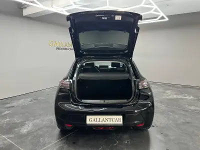 Peugeot 208 2024 - 16500 EUR, 65500 km - 65500km - foto 10 de 29