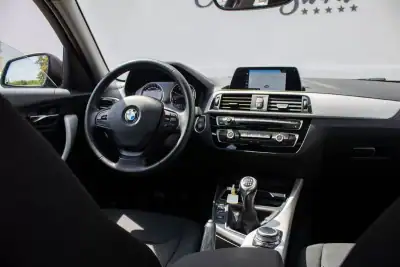 BMW 116 2018 - 16500 EUR, 113000 km - AUTO.MOTO.pt - 113000km - foto 14 de 33
