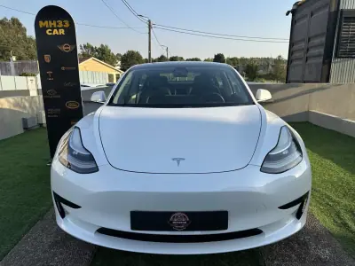 Tesla Model 3 2019 - 24900 EUR, 170000 km - 170000km - foto 3 de 49