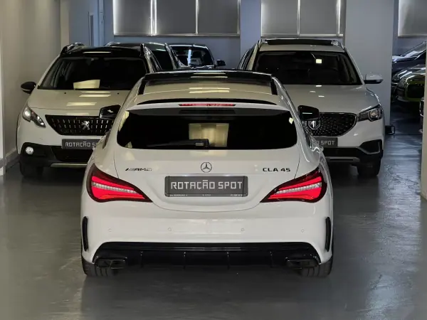 Mercedes-Benz CLA 45 AMG 2019 - 39990 EUR, 95000 km - AUTO.MOTO.pt - 95000km - foto 56 de 57