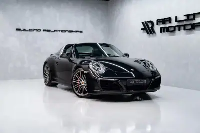 Porsche 911 2017 - 139950 EUR, 43000 km - AUTO.MOTO.pt - 43000km - foto 4 de 50