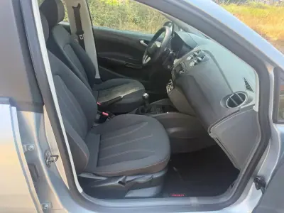 SEAT Ibiza 2011 - 6450 EUR, 199000 km - AUTO.MOTO.pt - 199000km - foto 12 de 25