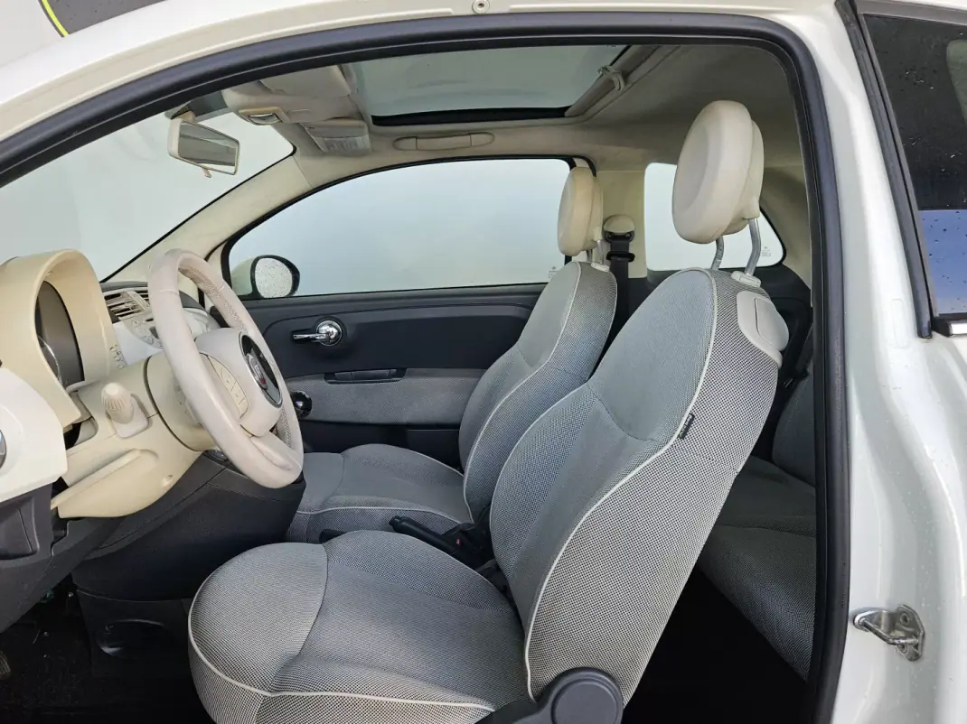Fiat 500 2011 - 6750 EUR, 174000 km - AUTO.MOTO.pt - 174000km - foto 5 de 9