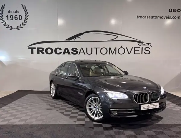 BMW 740 2014 - 21900 EUR, 306500 km - AUTO.MOTO.pt - 306500km - foto 34 de 55
