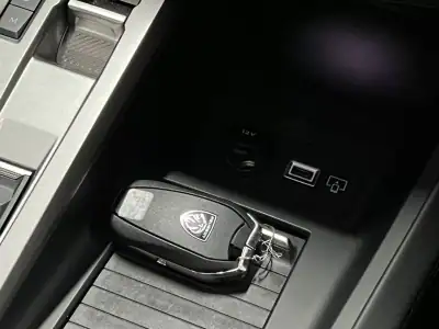 Peugeot 308 SW 2023 - 22990 EUR, 99000 km - AUTO.MOTO.pt - 99000km - foto 32 de 37