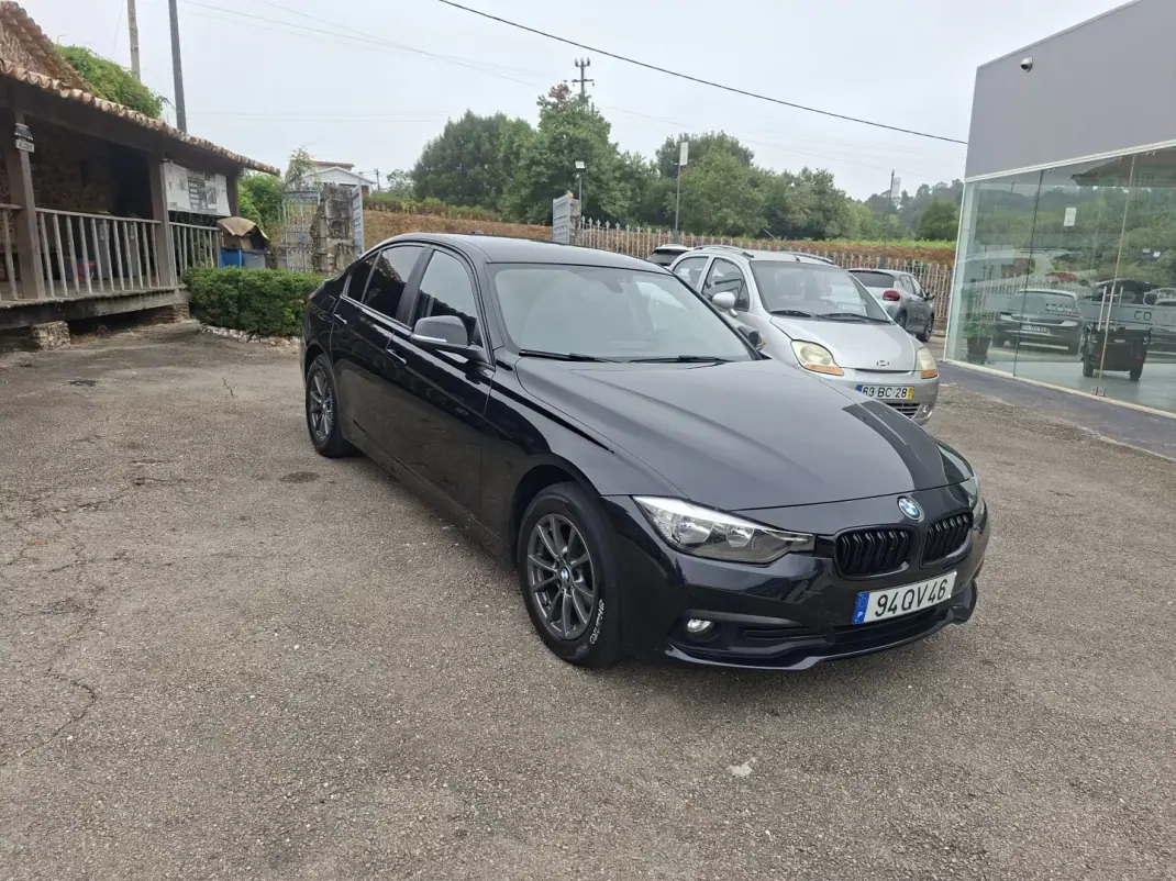 BMW 318 2016 - 14870 EUR, 208238 km - 208238km - foto 4 de 22