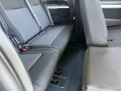 Toyota Proace Verso 2020 - 28890 EUR, 146000 km - AUTO.MOTO.pt - 146000km - foto 23 de 30