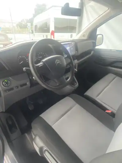 Citroën Jumpy 2020 - 24490 EUR, 170415 km - AUTO.MOTO.pt - 170415km - foto 7 de 15