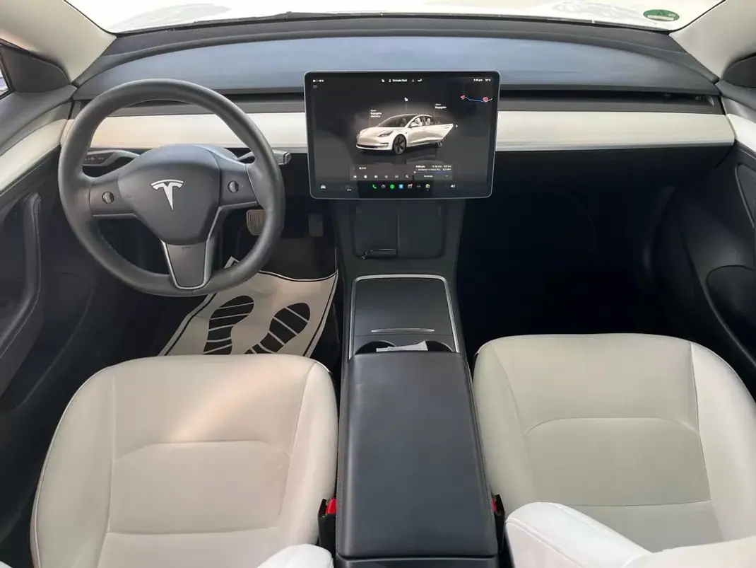 Tesla Model 3 2022 - 28500 EUR, 49000 km - AUTO.MOTO.pt - 49000km - foto 6 de 13