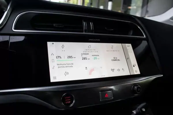 Jaguar I-Pace 2021 - 28750 EUR, 135489 km - AUTO.MOTO.pt - 135489km - foto 34 de 43