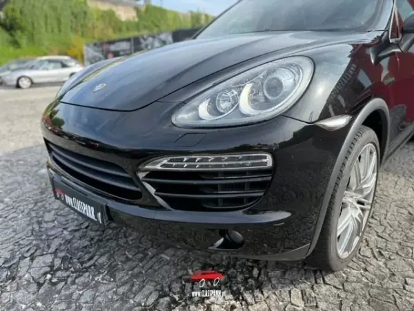Porsche Cayenne 2012 - 29500 EUR, 211000 km - AUTO.MOTO.pt - 211000km - foto 13 de 22