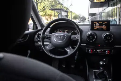 Audi A3 2013 - 12990 EUR, 250675 km - AUTO.MOTO.pt - 250675km - foto 32 de 38