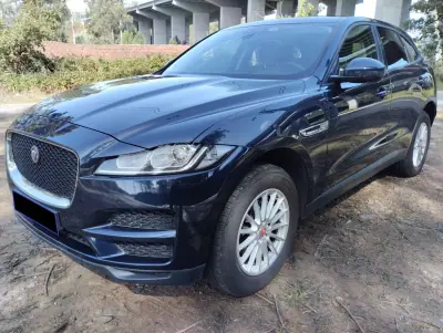 Jaguar F-Pace 2017 — foto 4 de 30