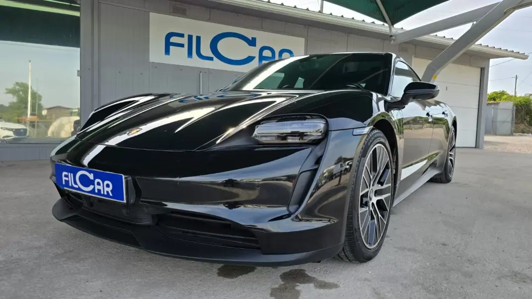 Porsche Taycan 2021 - 54500 EUR, 141090 km - 141090km - foto 2 de 30