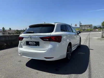 Toyota Avensis Touring Sports 2016 - 11990 EUR, 294000 km - AUTO.MOTO.pt - 294000km - foto 7 de 33