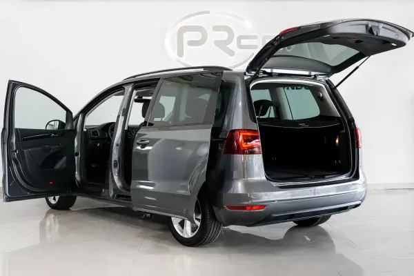 SEAT Alhambra 2016 - 19500 EUR, 174377 km - AUTO.MOTO.pt - 174377km - foto 19 de 23