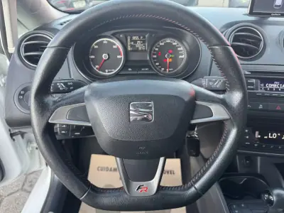 SEAT Ibiza 2014 - 11500 EUR, 93000 km - AUTO.MOTO.pt - 93000km - foto 32 de 41