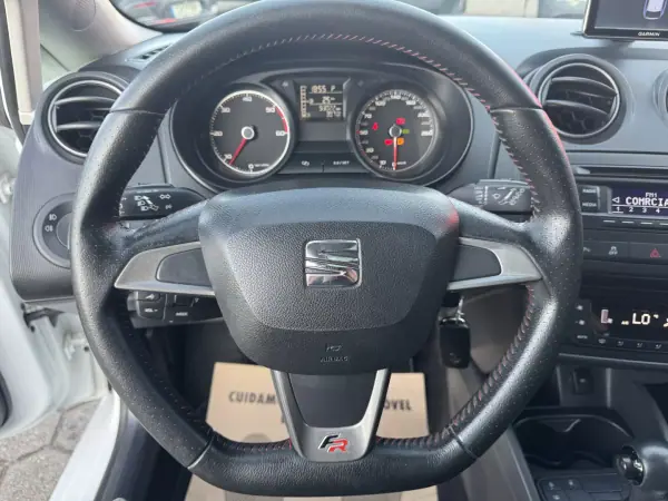 SEAT Ibiza 2014 - 11500 EUR, 93000 km - AUTO.MOTO.pt - 93000km - foto 32 de 41