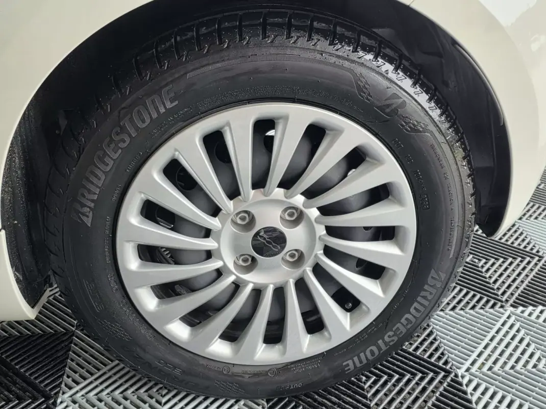 Fiat 500e 2023 - 15990 EUR, 8000 km - AUTO.MOTO.pt - 8000km - foto 14 de 20