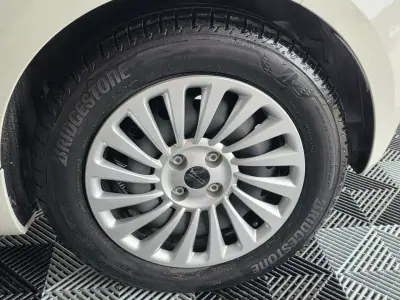 Fiat 500e 2023 - 15990 EUR, 8000 km - AUTO.MOTO.pt - 8000km - foto 14 de 20