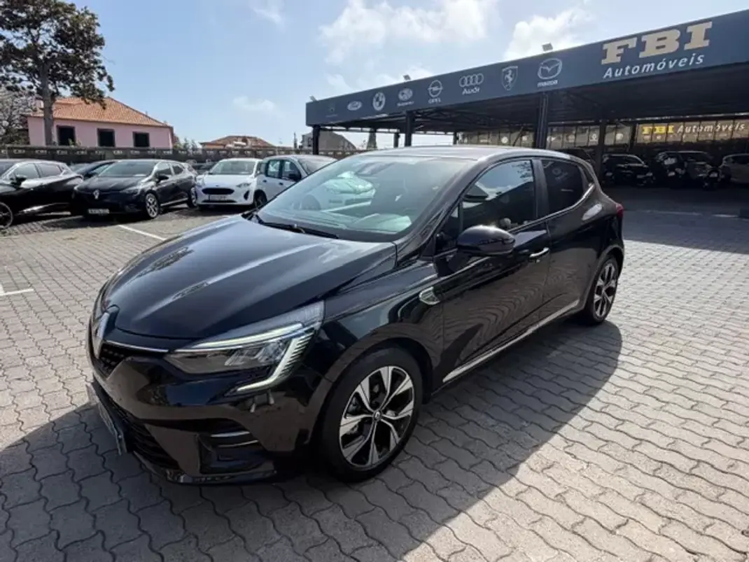 Renault Clio 2021 - 14500 EUR, 83720 km - AUTO.MOTO.pt - 83720km - foto 1 de 11