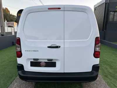 Peugeot Partner 2019 — foto 6 de 39