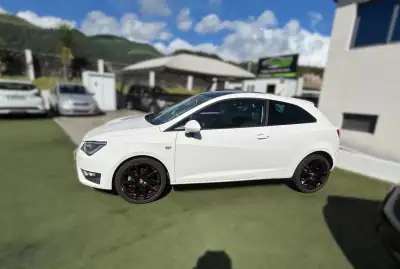 SEAT Ibiza 2017 - 16490 EUR, 122984 km - AUTO.MOTO.pt - 122984km - foto 3 de 13