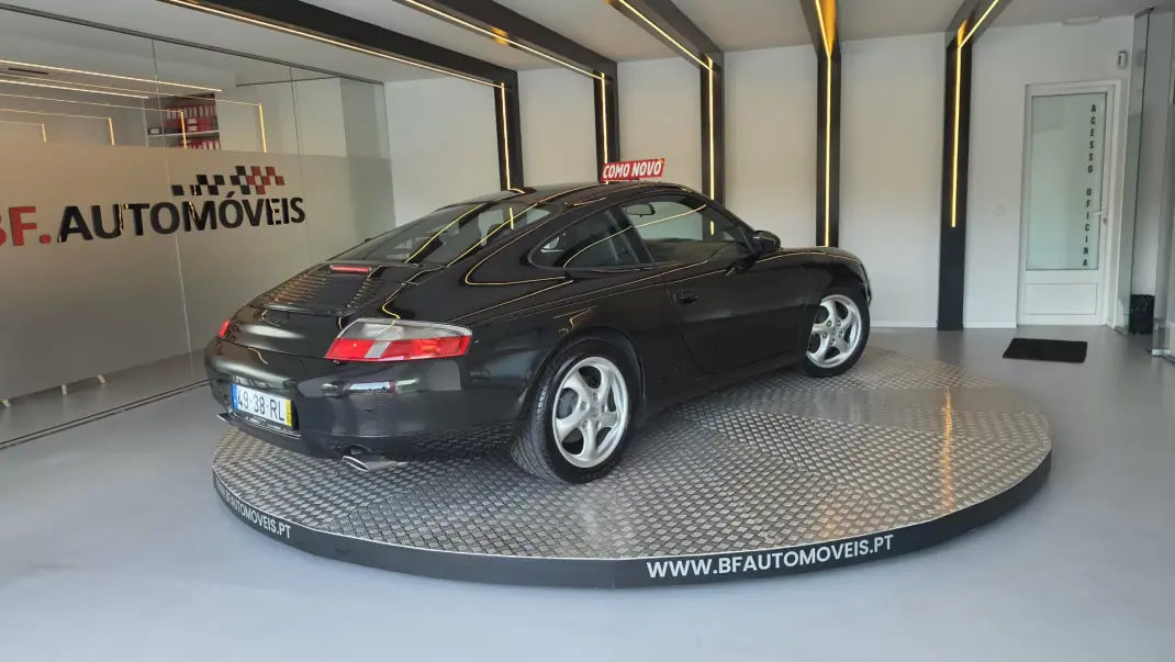 Porsche 911 2001 - 49750 EUR, 96263 km - 96263km - foto 20 de 53
