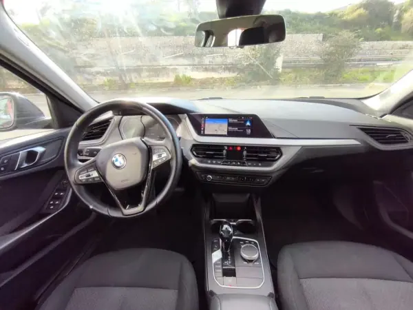 BMW 116 2021 - 21900 EUR, 135000 km - AUTO.MOTO.pt - 135000km - foto 8 de 8