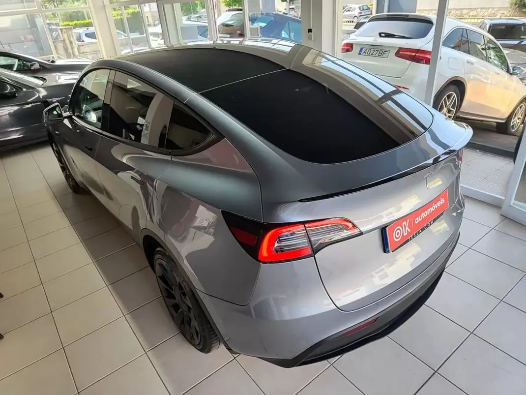 Tesla Model Y 2023 - 38900 EUR, 39000 km - AUTO.MOTO.pt - 39000km - foto 8 de 33